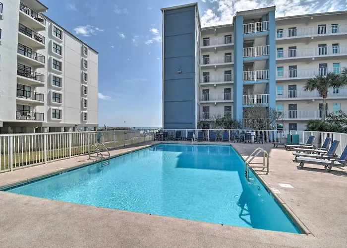 Bright Gulf Shores Beachfront Condo With Pool Access
