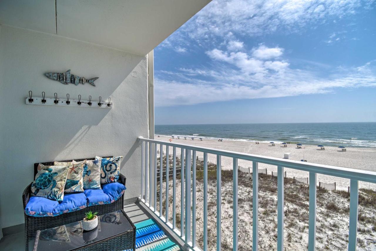Bright Beachfront With Pool Access Apartment *