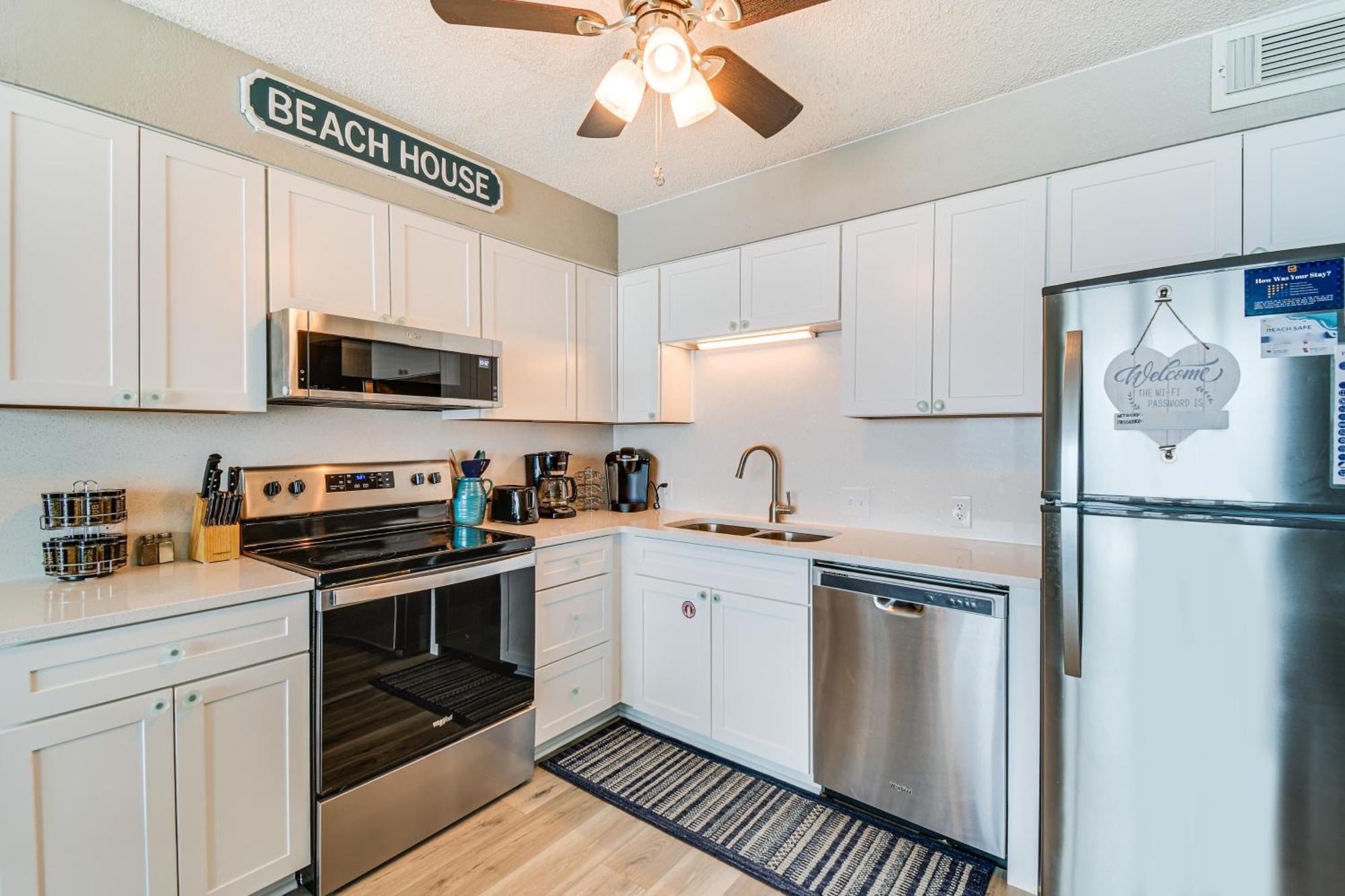 Bright Beachfront With Pool Access * Gulf Shores